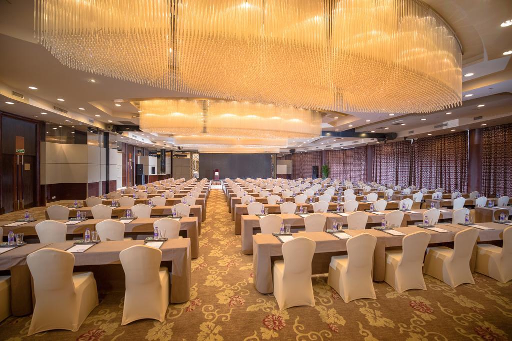Wyndham Grand Plaza Royale Ханчжоу Экстерьер фото